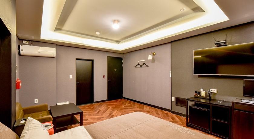 צ'אנגוון French Code Hotel מראה חיצוני תמונה