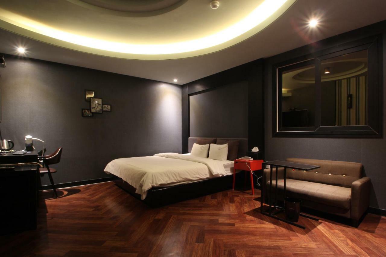 צ'אנגוון French Code Hotel מראה חיצוני תמונה