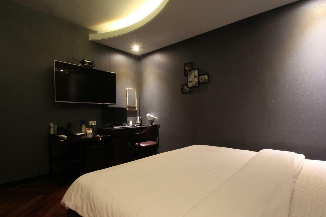 צ'אנגוון French Code Hotel מראה חיצוני תמונה